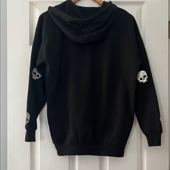 No Boundaries Black Hoodie with Skull and Purple Rose Design - Picture 5 of 6